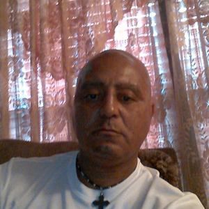 Meet your Posher, Ricky